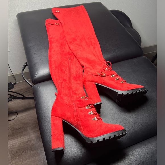 Red cute thigh high boots. - Picture 4 of 4